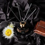 Niche Reed Diffuser Floral Leather 150 ml - Image 3